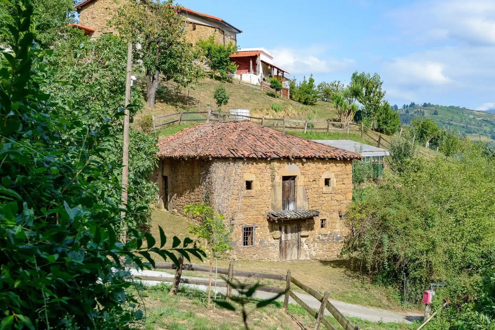 Vista exterior de Finca rústica en venda en Mieres (Asturias)