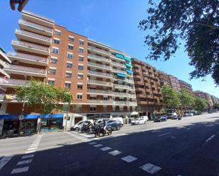 Exterior view of Flat to rent in  Barcelona Capital  with Air Conditioner, Terrace and Balcony
