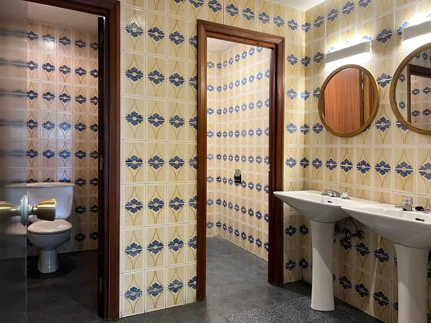 Badezimmer von Geschaftsraum zum Verkauf in Zarautz