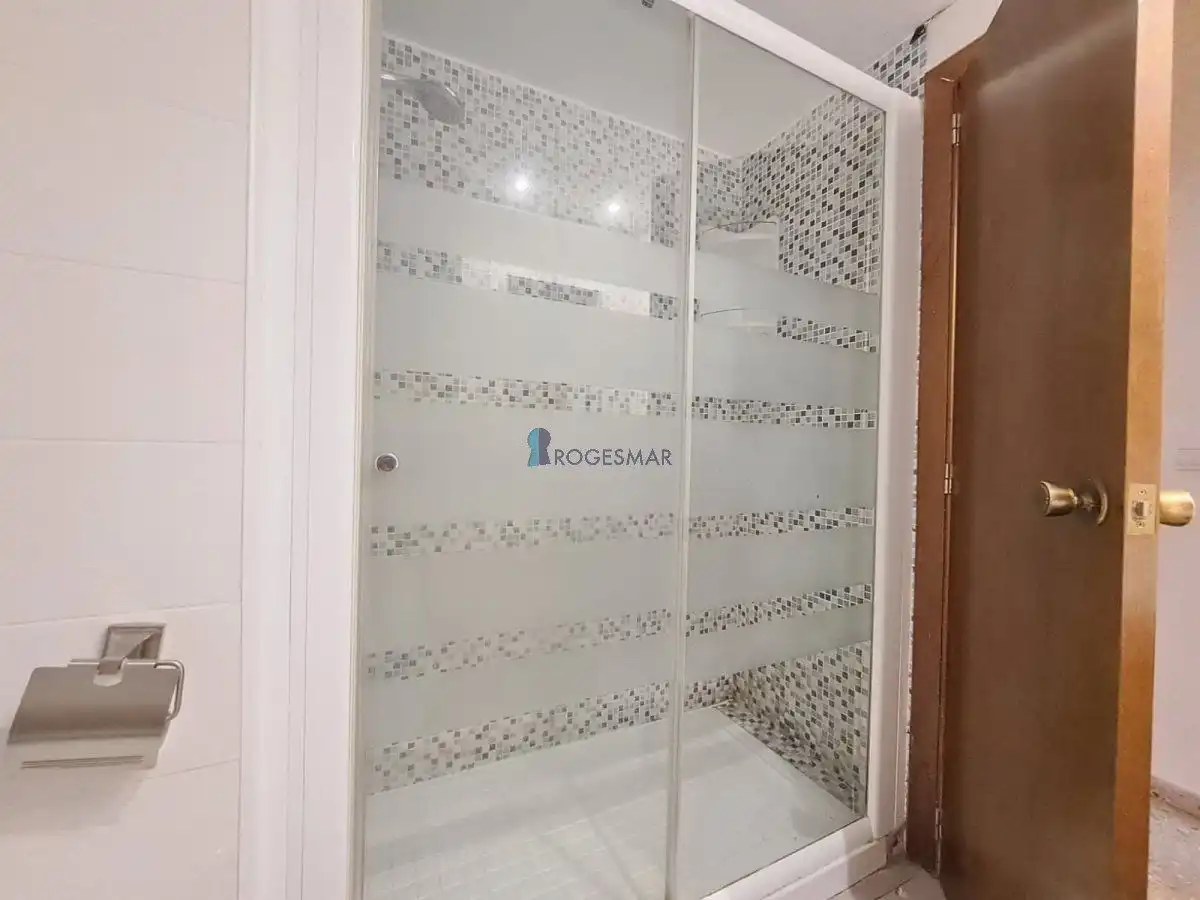Badezimmer von Wohnungen zum Verkauf in Benicasim / Benicàssim mit Klimaanlage, Terrasse und Gemeinschaftspool