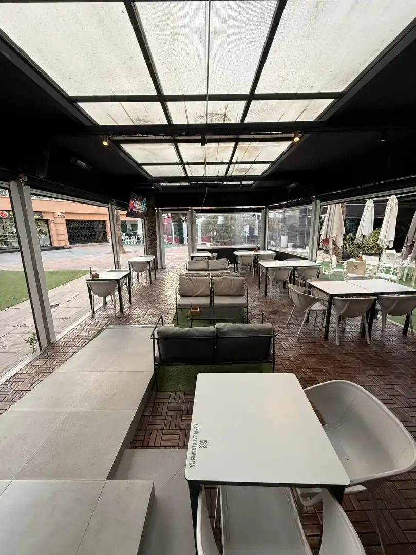 Local comercial en traspaso en Paseo Marítimo 501, imagen 2