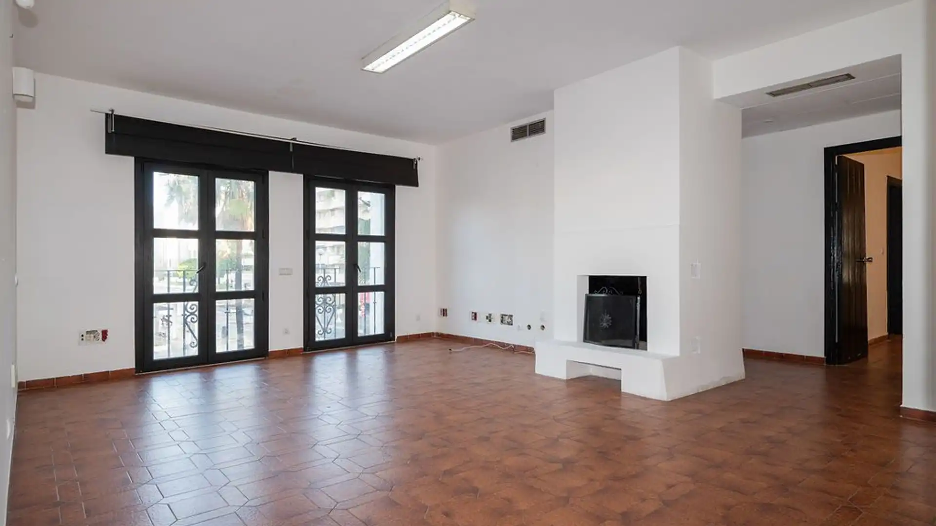 Living room of Flat for sale in Marbella  with Heating and Terrace