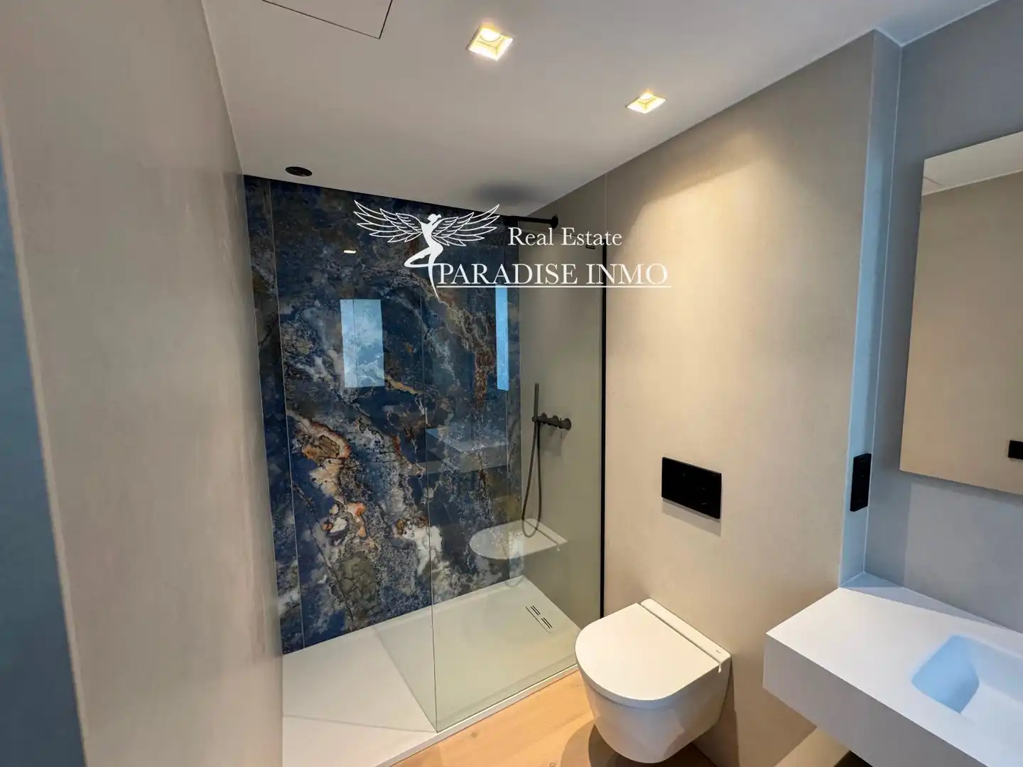 Badezimmer von Dachboden zum Verkauf in Eivissa mit Klimaanlage, Heizung und Terrasse