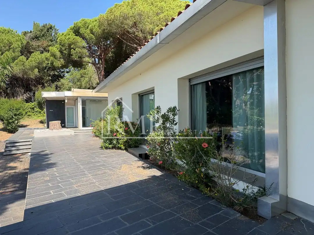 Vista exterior de Casa o chalet en venta en Arenys de Mar con Aire acondicionado, Calefacción y Jardín privado
