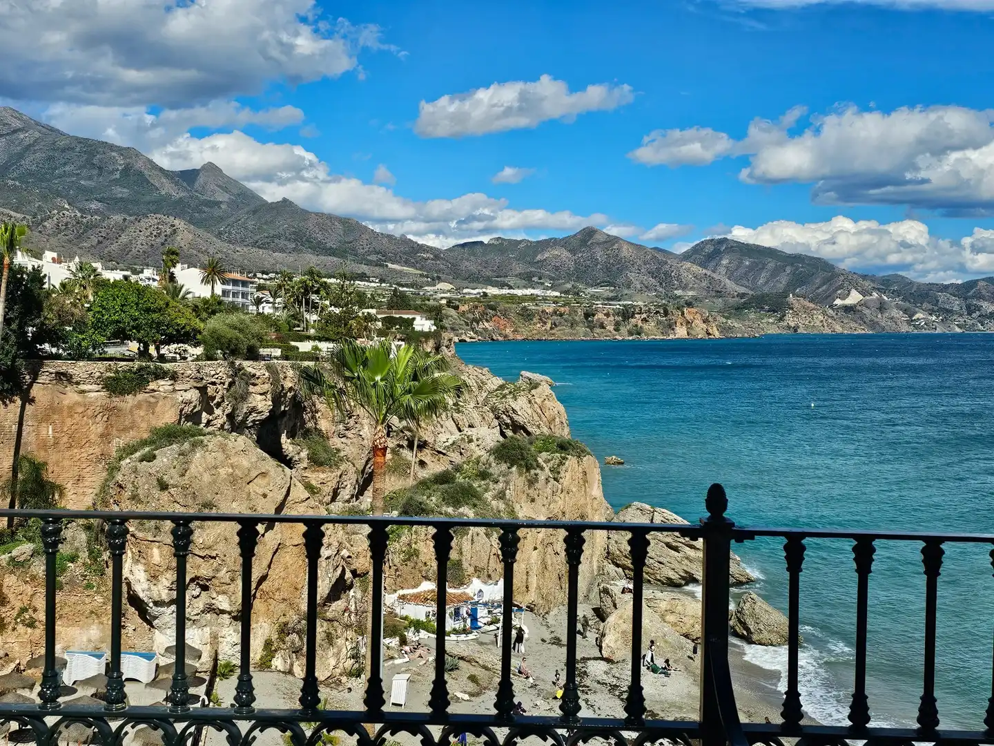 Vista exterior de Apartament en venda en Chaparil - Torrecilla - Punta Lara