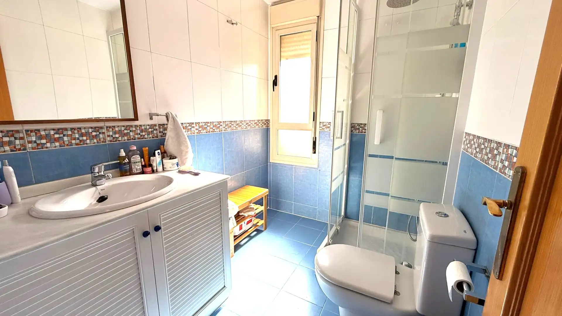 Baño de Casa o chalet en venta en Madrid con Aire acondicionado, Calefacción y Jardín privado