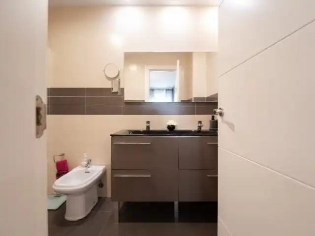 Baño de Piso en venta en Paterna con Aire acondicionado, Calefacción y Terraza