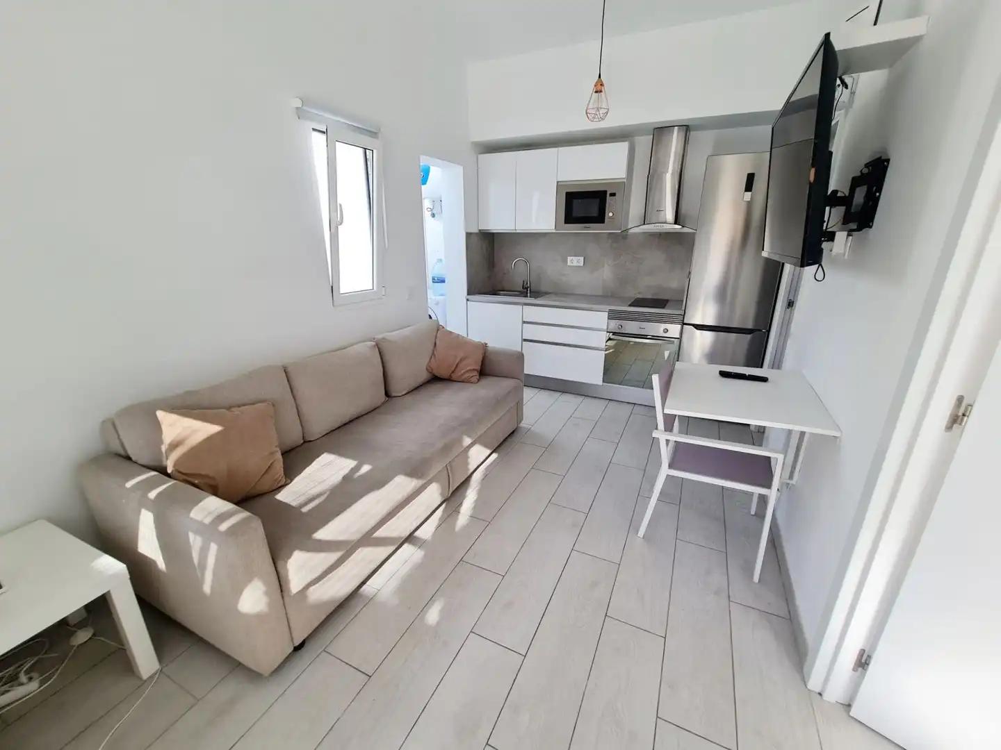 Sala d'estar de Casa o xalet de lloguer en San Bartolomé de Tirajana amb Aire condicionat, Jardí privat i Terrassa