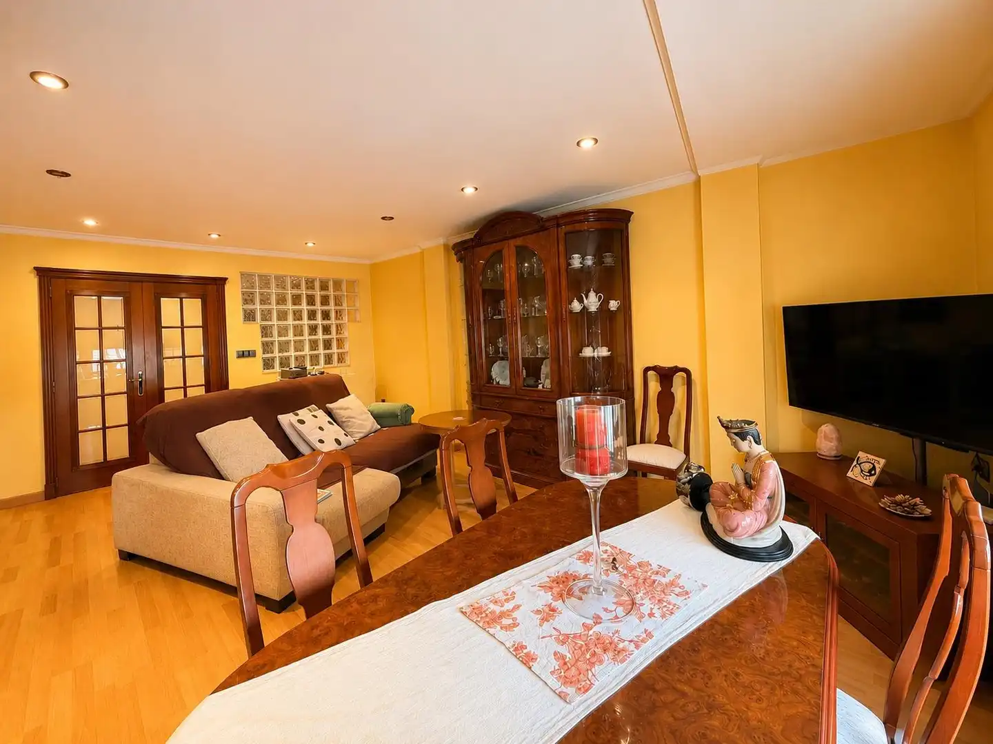 Living room of Flat for sale in Enguera  with Air Conditioner, Heating and Terrace