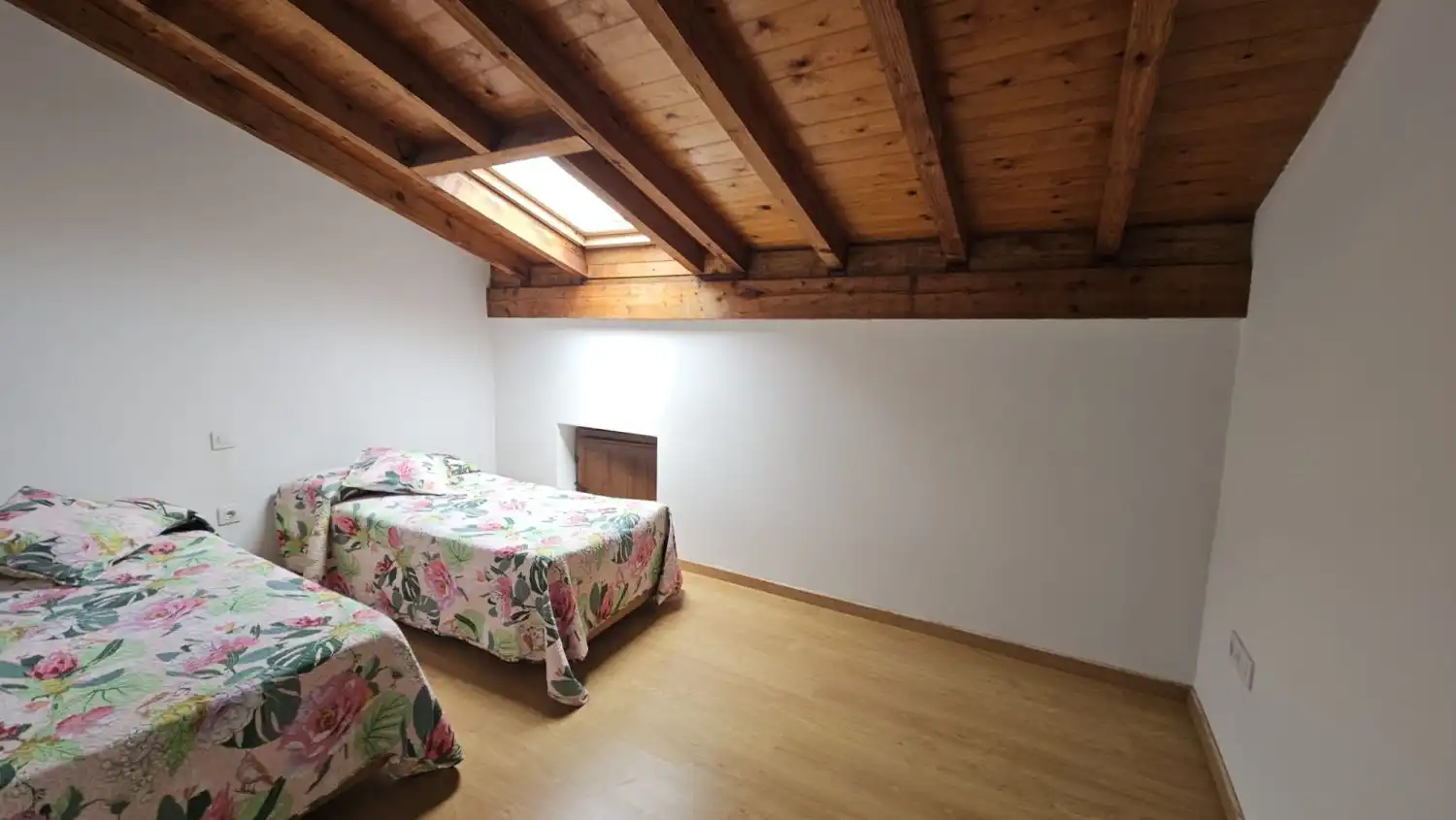 Bedroom of Houses for sale in Mazcuerras  with Balcony