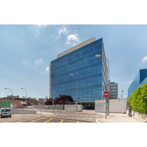 Oficina en Alquiler en Avenida Fuente de la Mora, 9 en Virgen del Cortijo - Manoteras