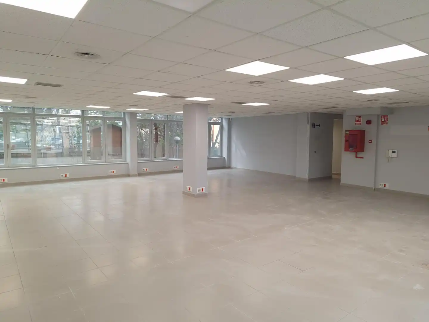 Büro mit Aufzug zur Miete in Avenida de la Memoria, imagen 4