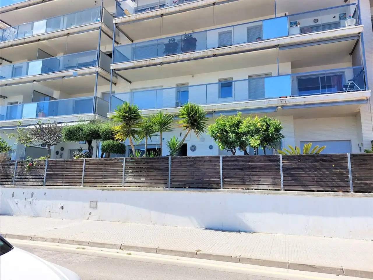 Vista exterior de Piso de alquiler en Cubelles con Aire acondicionado, Calefacción y Jardín privado