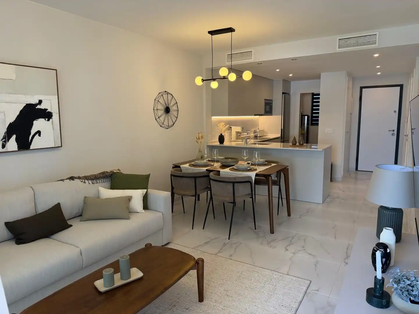 Sala de estar de Piso de alquiler en Torrevieja con Aire acondicionado, Calefacción y Terraza