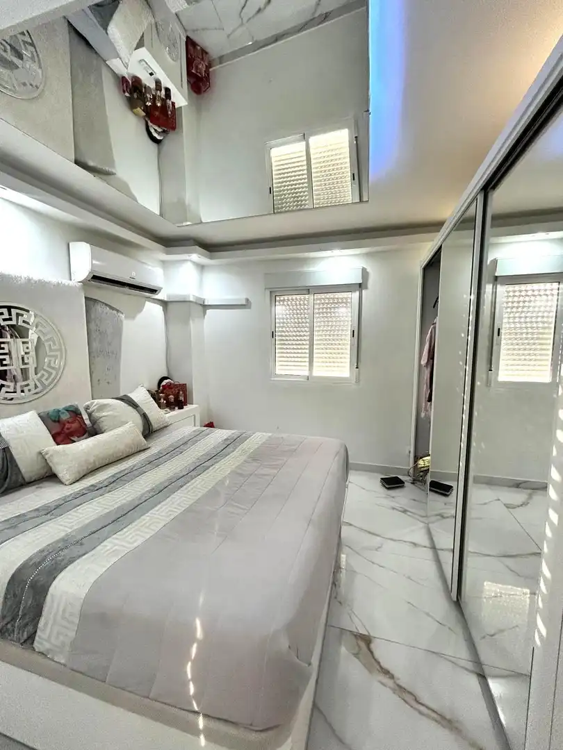 Bedroom of Flat for sale in Sevilla  with Air Conditioner and Terrace