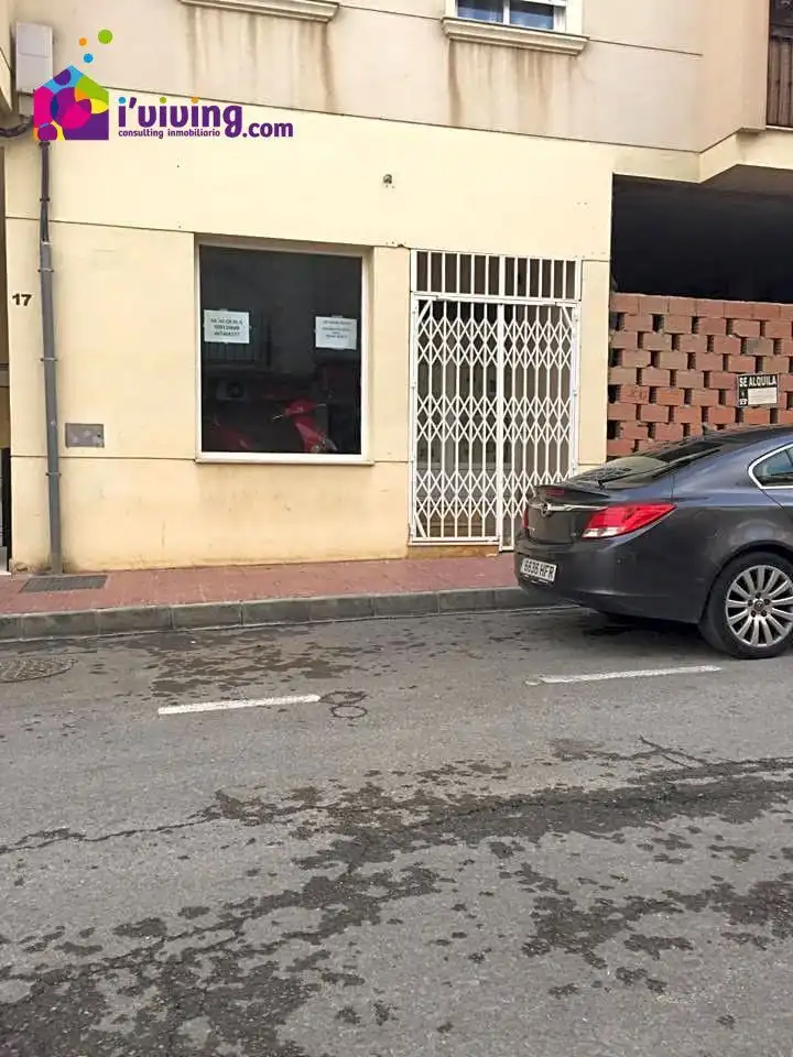 Business premises to rent in Albox