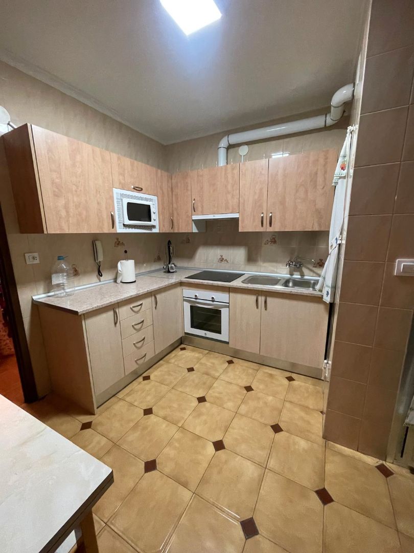 Cuina de Pis de lloguer en Ciudad Real Capital amb Aire condicionat, Calefacció i Terrassa