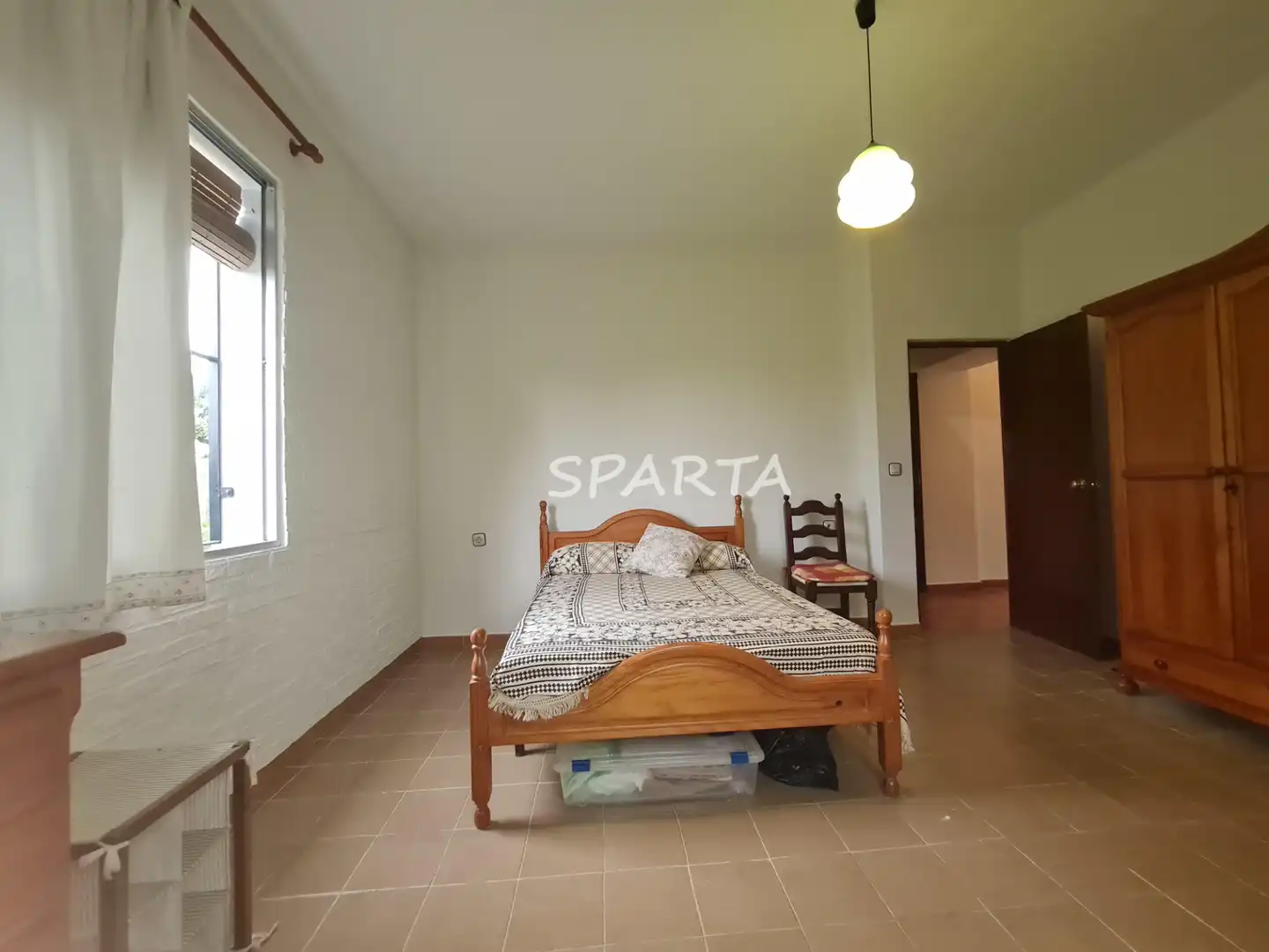 Country house zum Verkauf in Sanlúcar la Mayor mit Privatgarten, Schwimmbad und Ofen