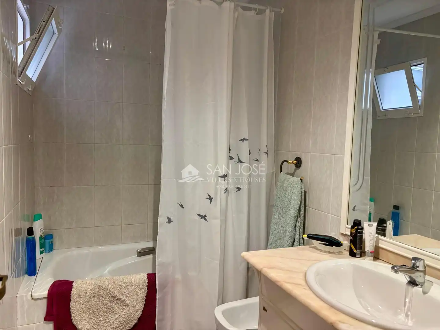 Badezimmer von Wohnung zur Miete in Aspe mit Klimaanlage, Möbliert und Balkon