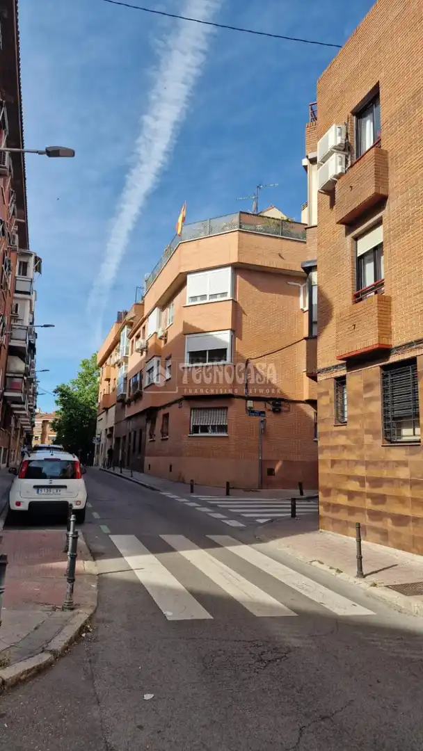 Außenansicht von Geschaftsraum zum Verkauf in Madrid
