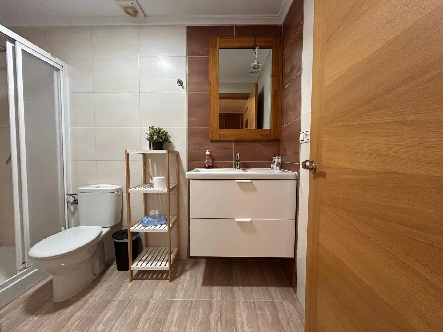 Bathroom of Flat for sale in Dolores  with Air Conditioner, Terrace and Furnished