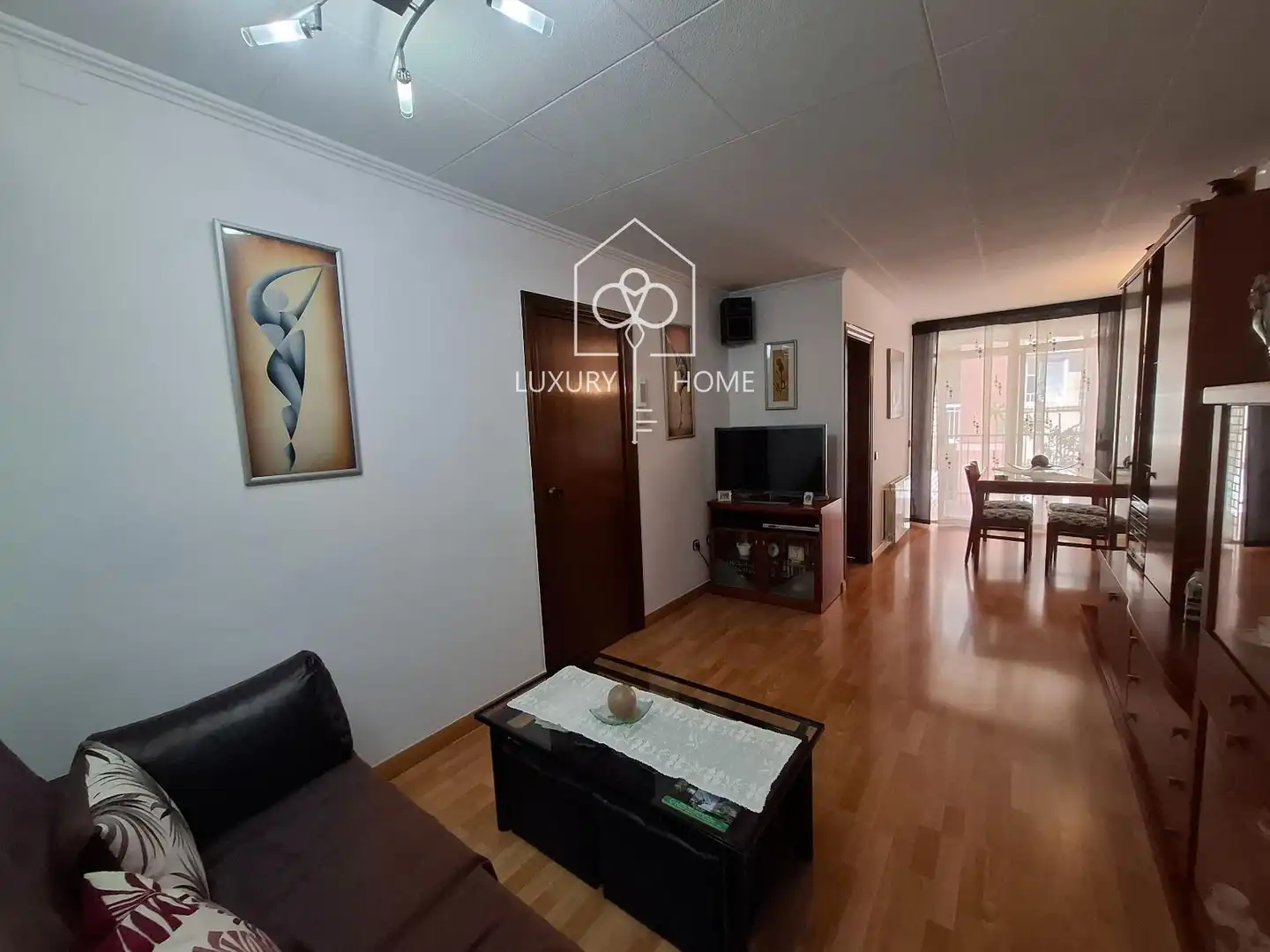 Vista exterior de Ático en venta en L'Hospitalet de Llobregat con Aire acondicionado, Calefacción y Parquet