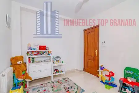 Dormitori de Casa o xalet en venda en Armilla amb Aire condicionat i Calefacció