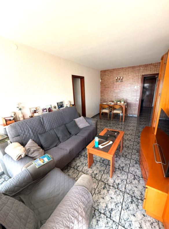 Sala d'estar de Pis en venda en  Barcelona Capital amb Calefacció, Parquet i Forn