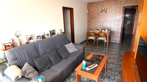 Foto 3 de Piso en venta en Carrer de Les Agudes, Ciutat Meridiana,  Barcelona Capital