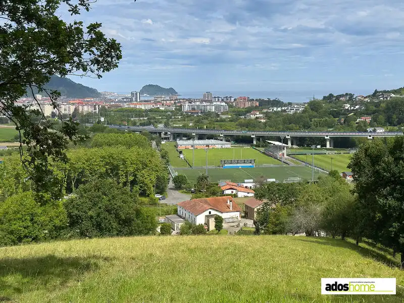 Außenansicht von Country house zum Verkauf in Zarautz