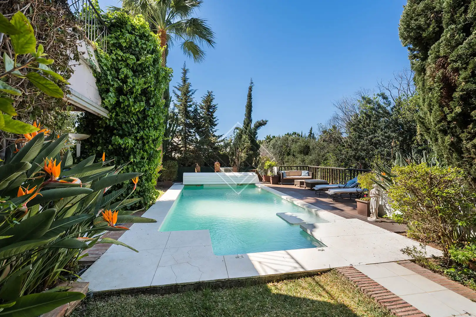 Chalet con piscina en venta en Milla de Oro, imagen 15