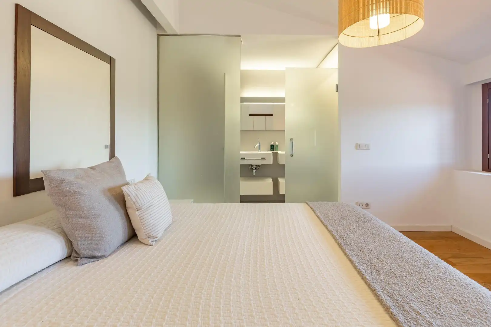 Habitación de Casa adosada en venta en Enguera con Calefacción, Terraza y Trastero