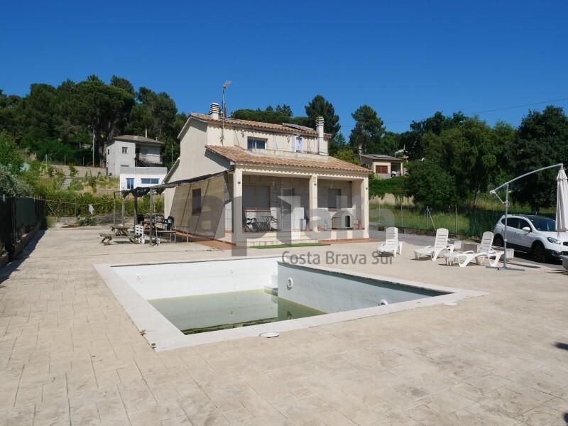Piscina de Casa o xalet en venda en Riudarenes amb Calefacció, Jardí privat i Terrassa