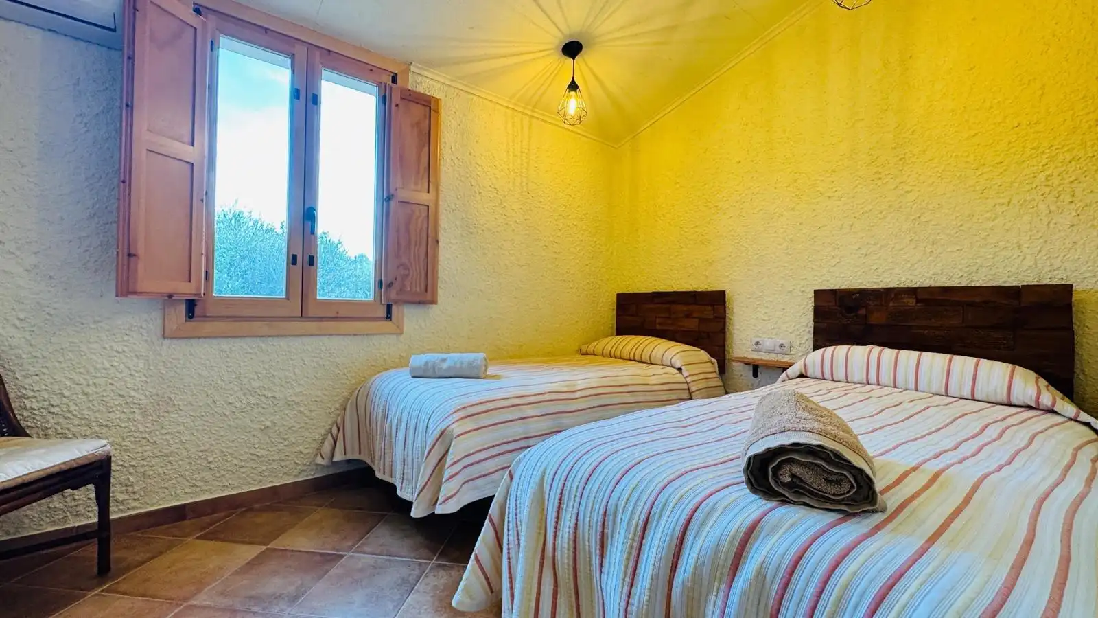 Dormitori de Casa o xalet de lloguer en Sant Martí Sarroca amb Jardí privat, Terrassa i Piscina
