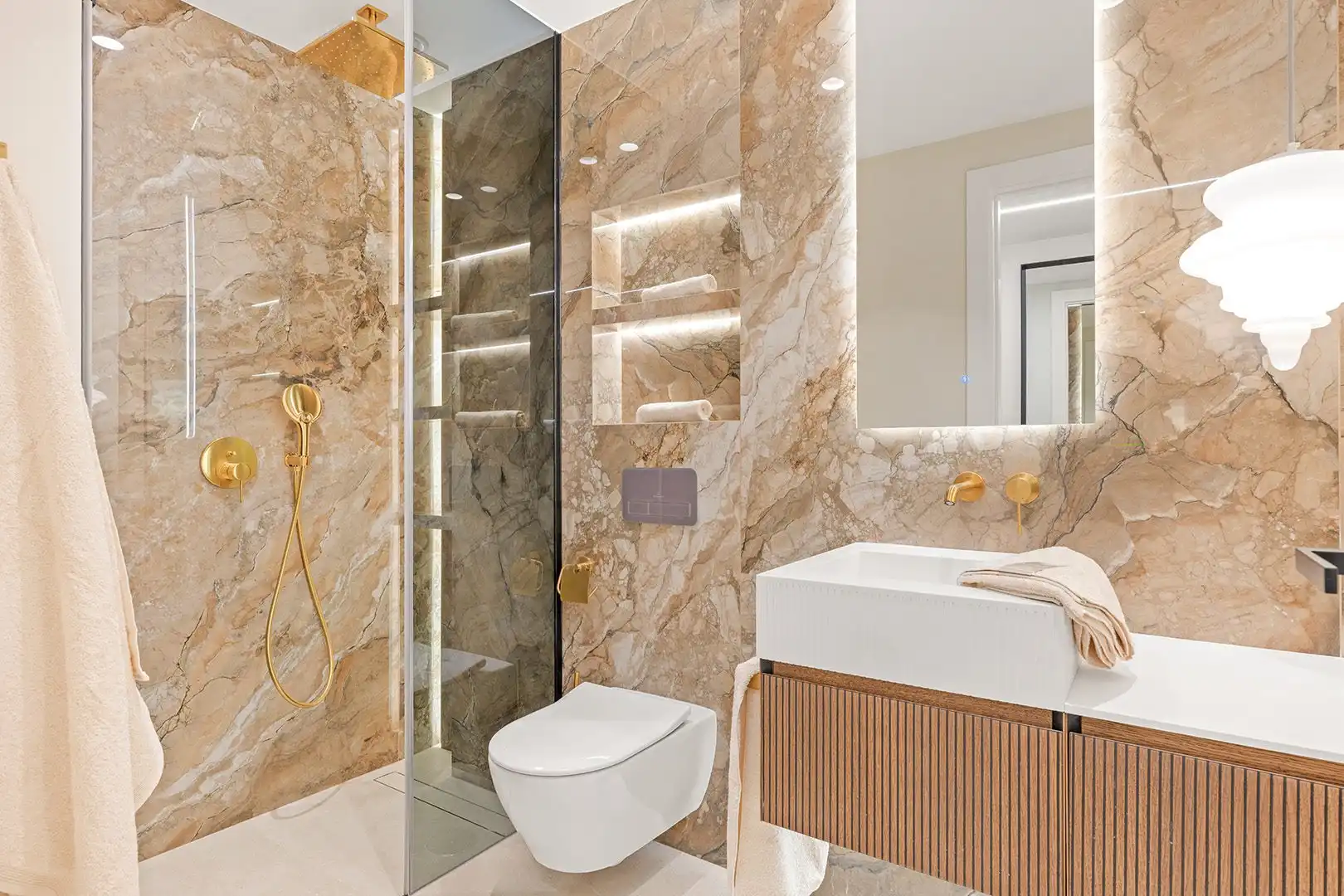 Baño de Piso en venta en Estepona con Aire acondicionado, Calefacción y Terraza