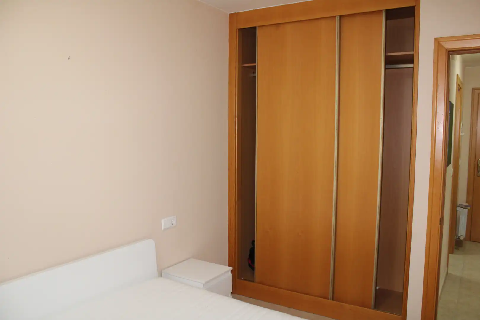 Dormitori de Apartament en venda en Miño amb Calefacció, Traster i Moblat