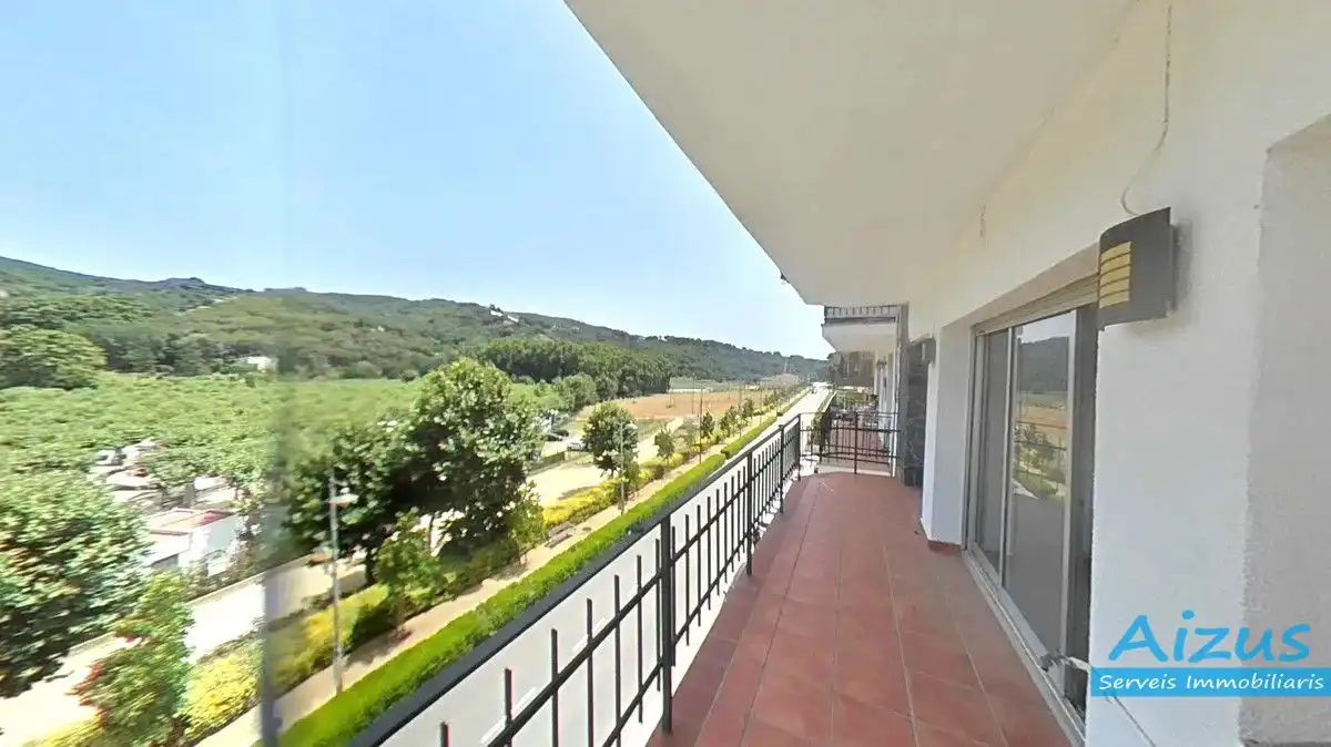 Wohnung mit Terrasse zum Verkauf in Sant Cebrià de Vallalta