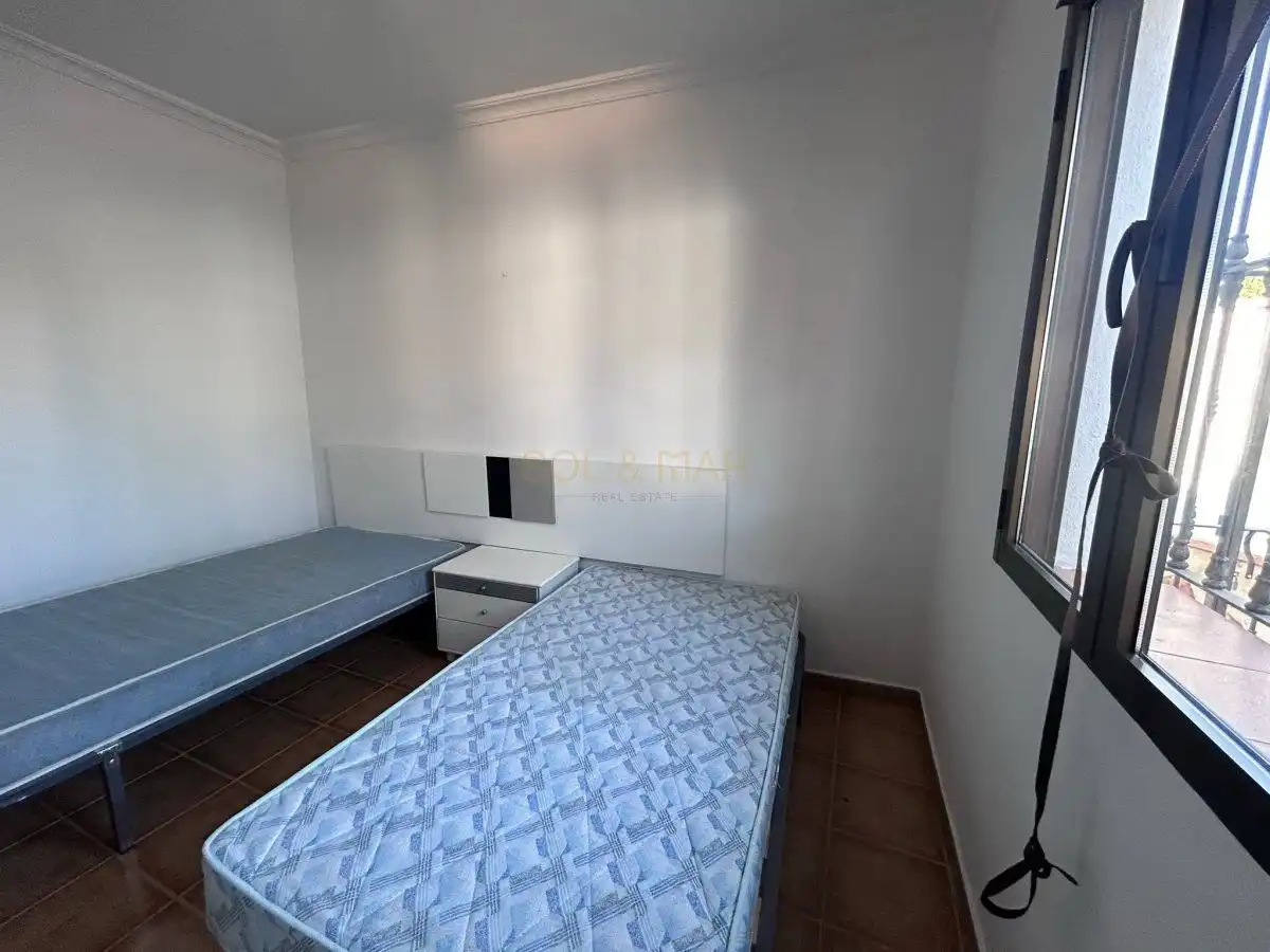 Dormitori de Casa o xalet en venda en Álora amb Calefacció, Terrassa i Traster