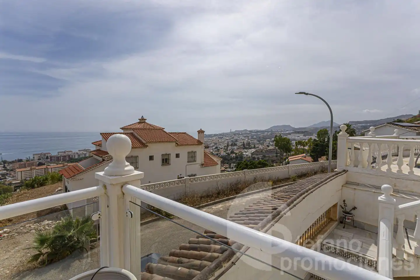 Vista exterior de Casa o chalet en venta en Rincón de la Victoria con Aire acondicionado, Jardín privado y Terraza