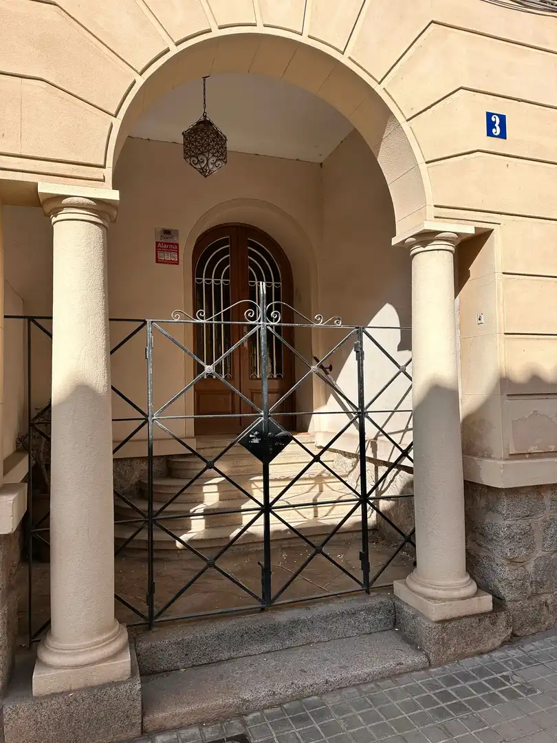 Einfamilien-Reihenhaus zum Verkauf in El Masnou mit Heizung, Privatgarten und Terrasse