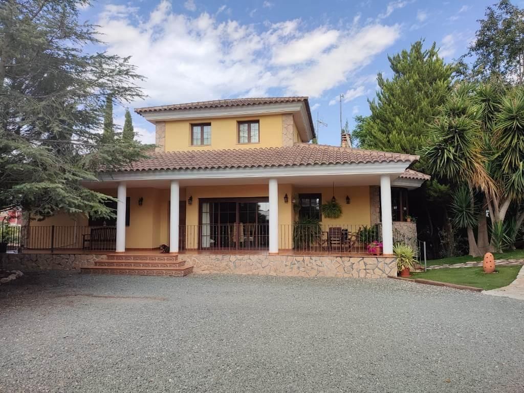 House or chalet for sale