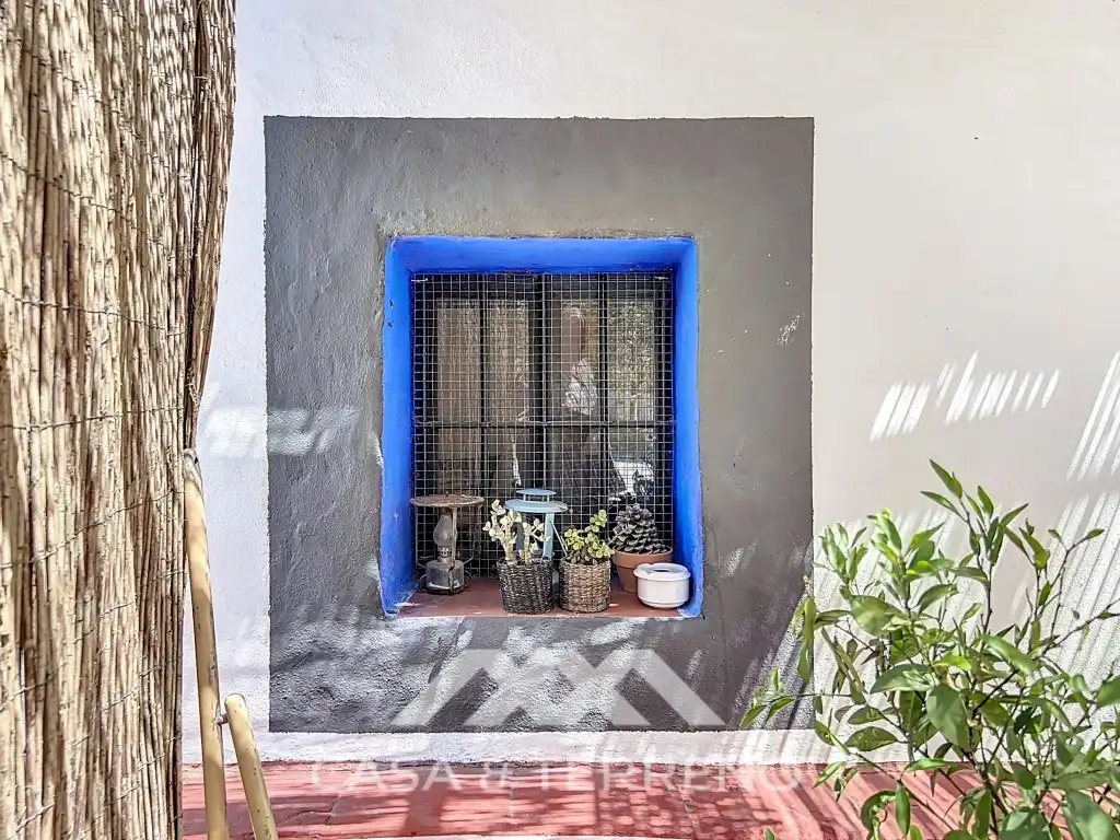 Balcony of Commercial properties for sale in Arenas  with Air Conditioner