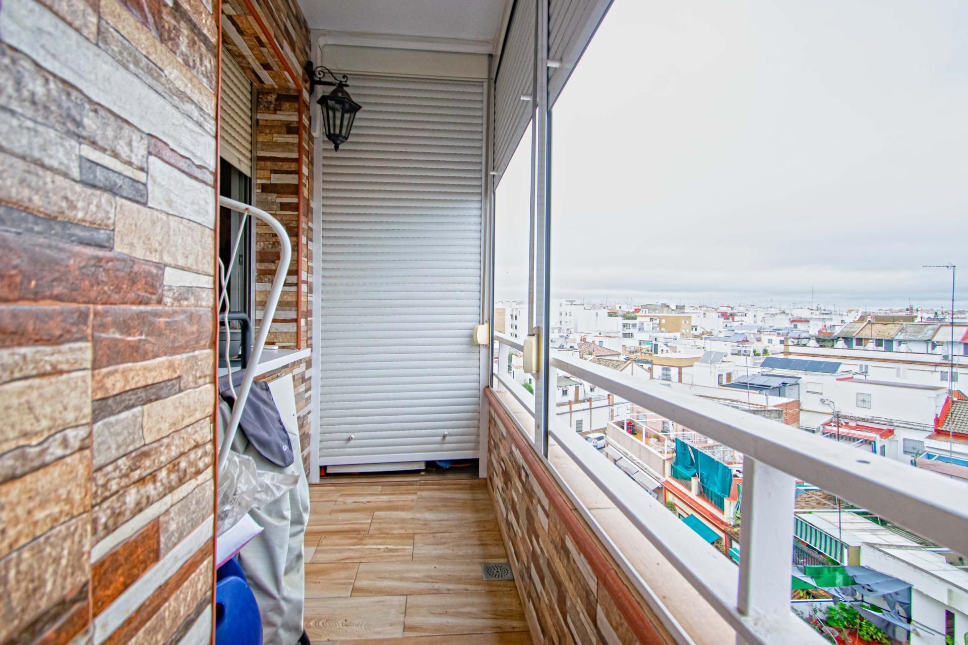 Balcony of Flat for sale in  Sevilla Capital  with Air Conditioner and Terrace