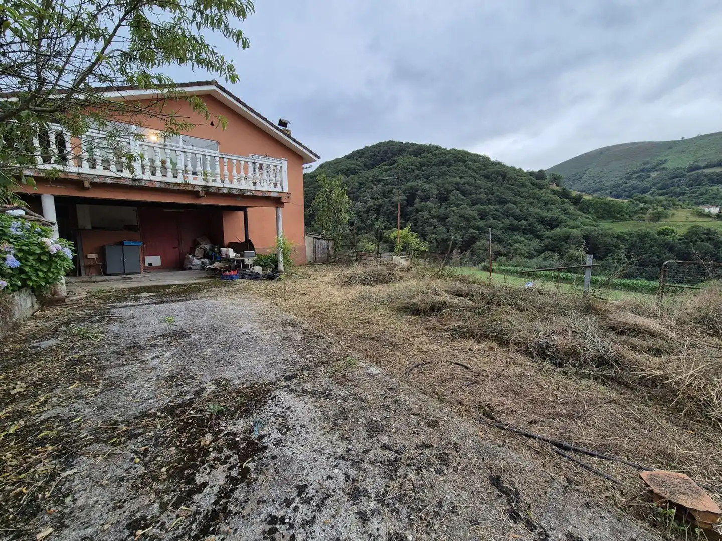 Casa con terraza en venta en Belmonte de Miranda, imagen 26