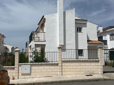 Maison mitoyenne avec balcon à vendre à Mijas pueblo
