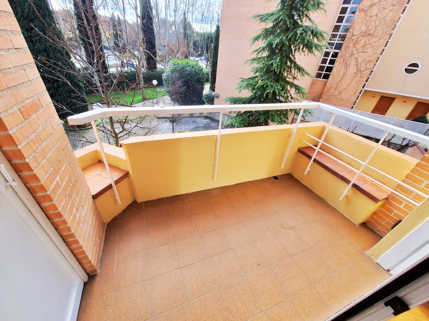 Balcony of Flat to rent in Pozuelo de Alarcón  with Heating, Parquet flooring and Terrace