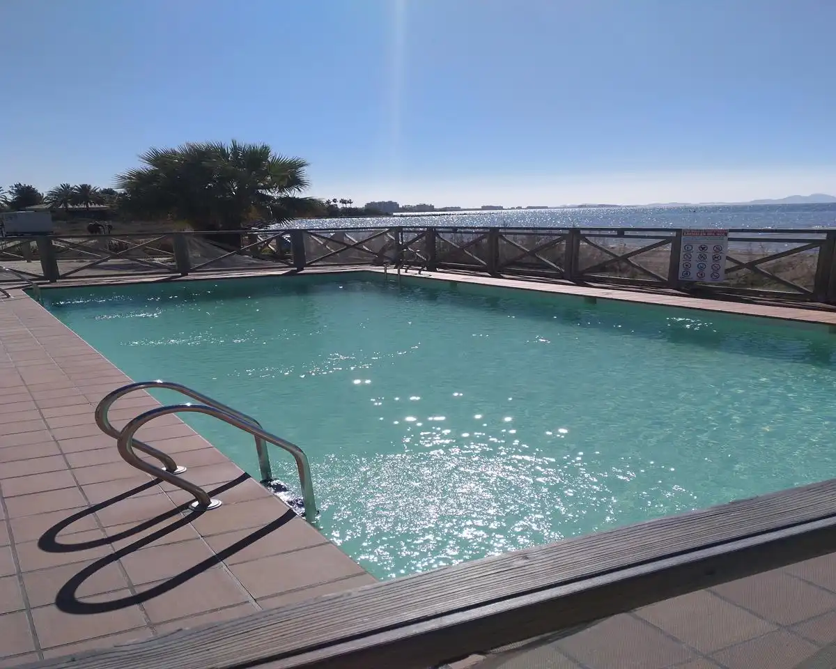 Piscina de Apartamento en venta en La Manga del Mar Menor con Aire acondicionado, Calefacción y Terraza