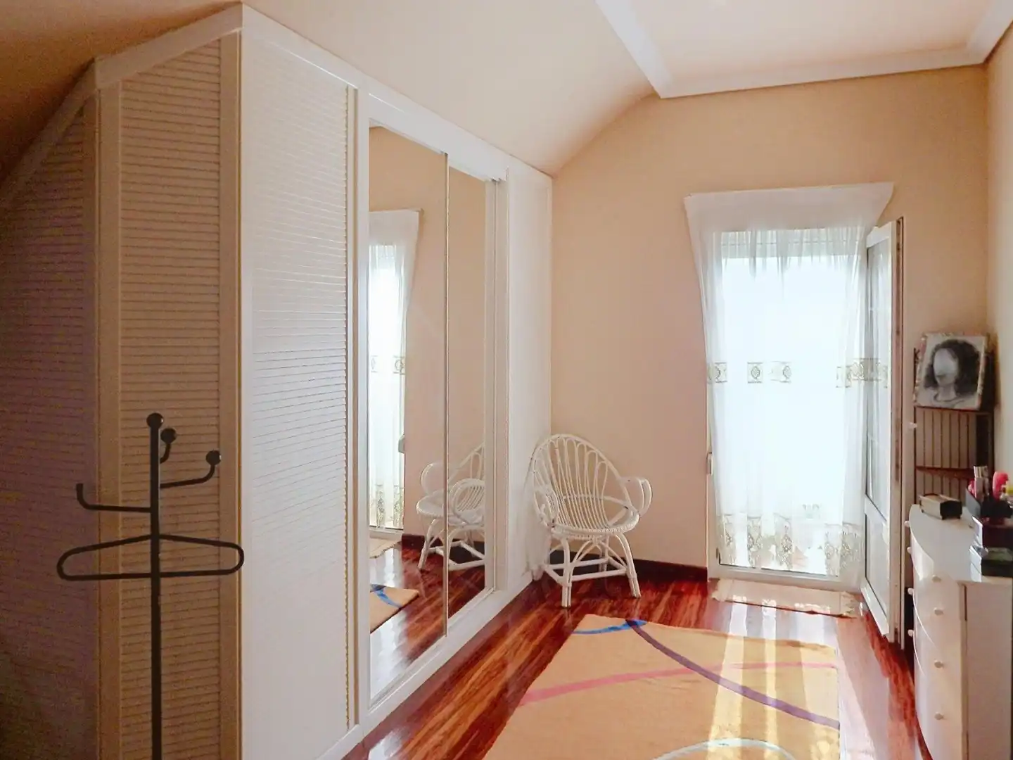 Habitación de Finca rústica en venta en Santander con Calefacción y Amueblado