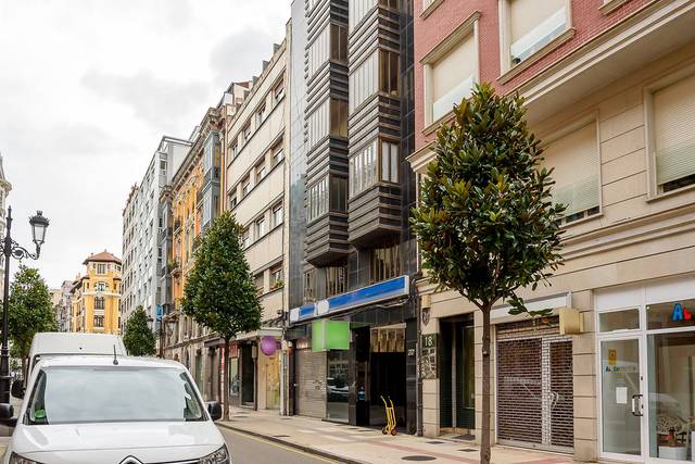 Oficina en Venta en C/ Melquiades Alvarez  en Salesas - Foncalada - Campoamor