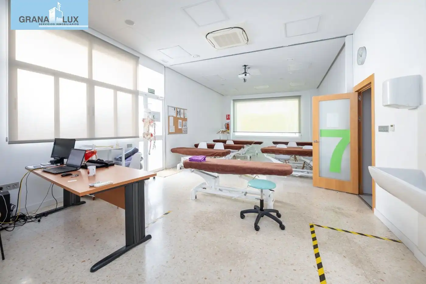 Business premises for sale in Genil, imagen 30